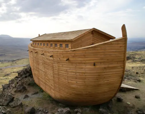 NOah wood ark