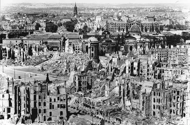 Bombing of Dresden in World War II - Wikipedia